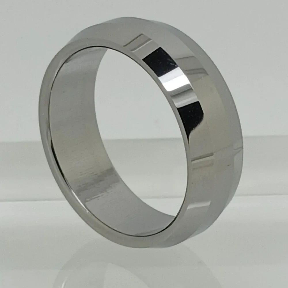 Vintage Tungsten Carbide 8mm Beveled Edge Ring Mens Size 11.5 Silver Tone Y2K‎